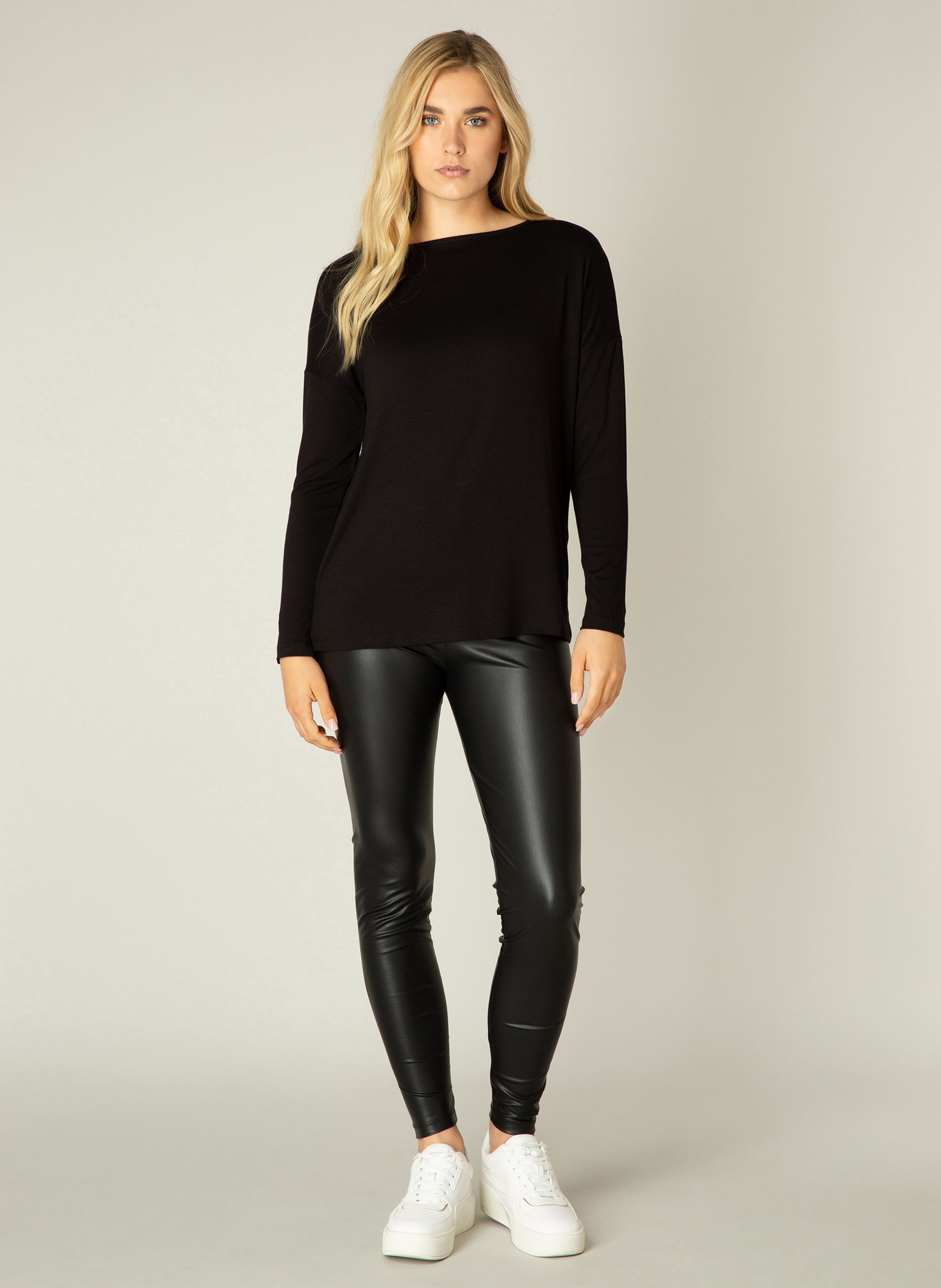 Base Level shirt Yessi Base Level shirt Yessi
