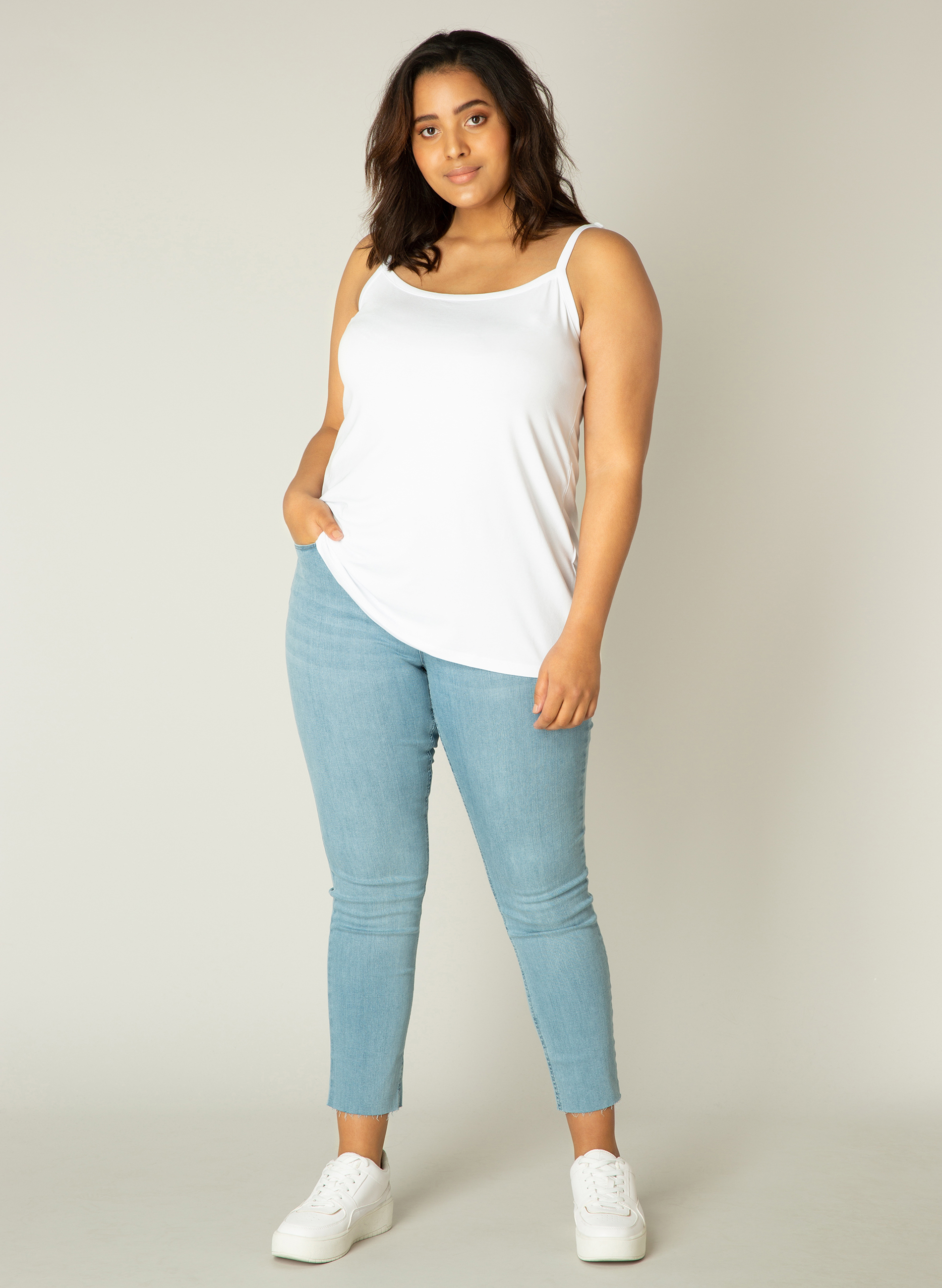 Base Level Curvy singlet Alexa Base Level Curvy singlet Alexa