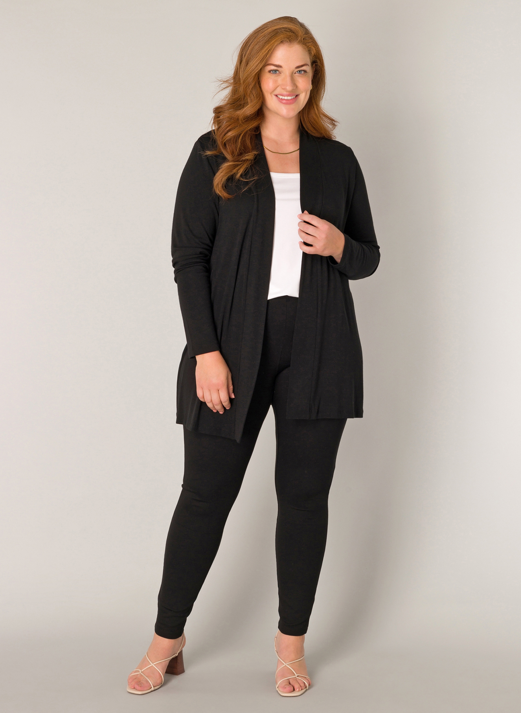 Base Level Curvy vest Ayla Base Level Curvy vest Ayla