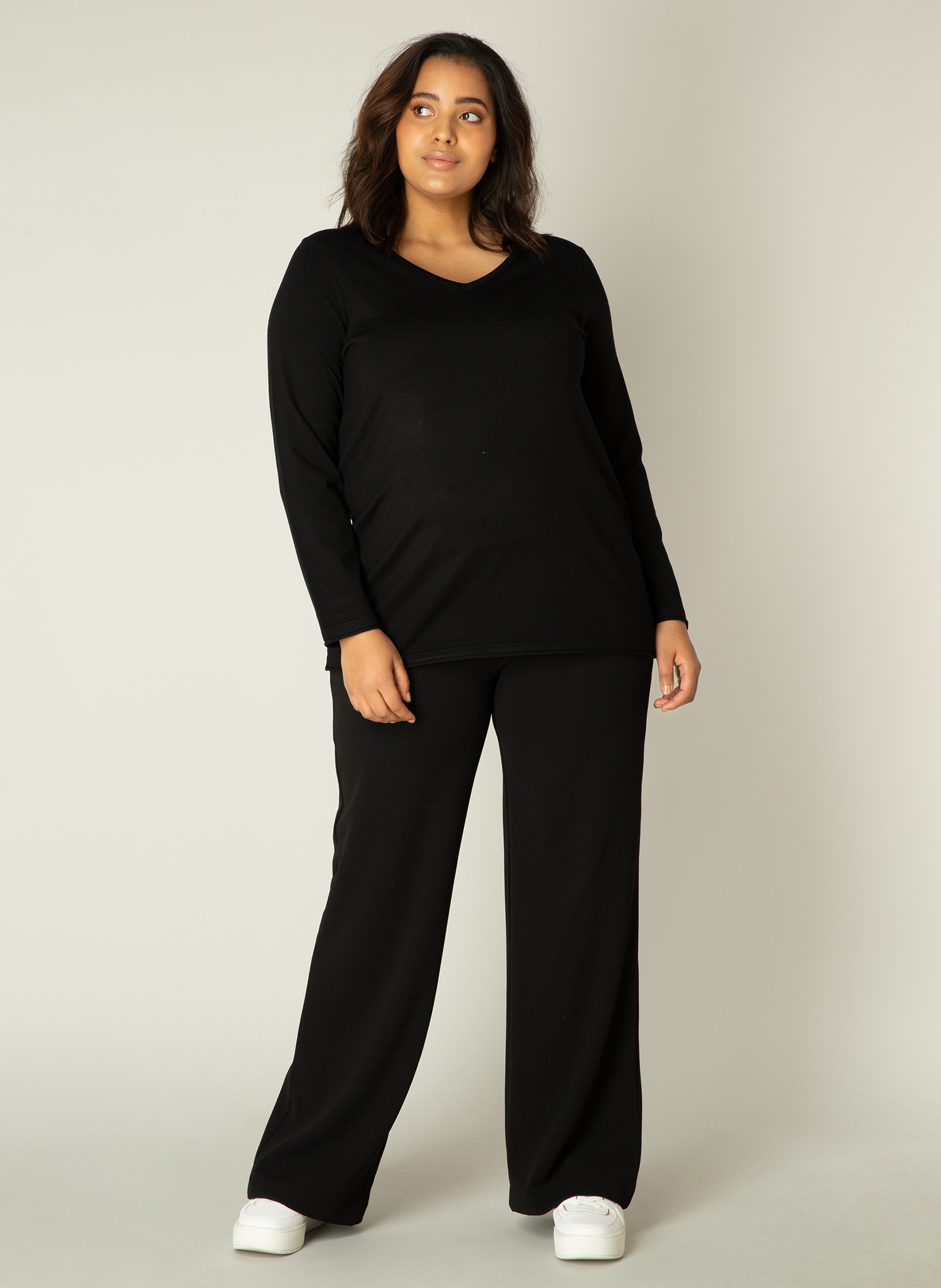 Base Level Curvy by Yesta trui Anine Base Level Curvy by Yesta trui Anine
