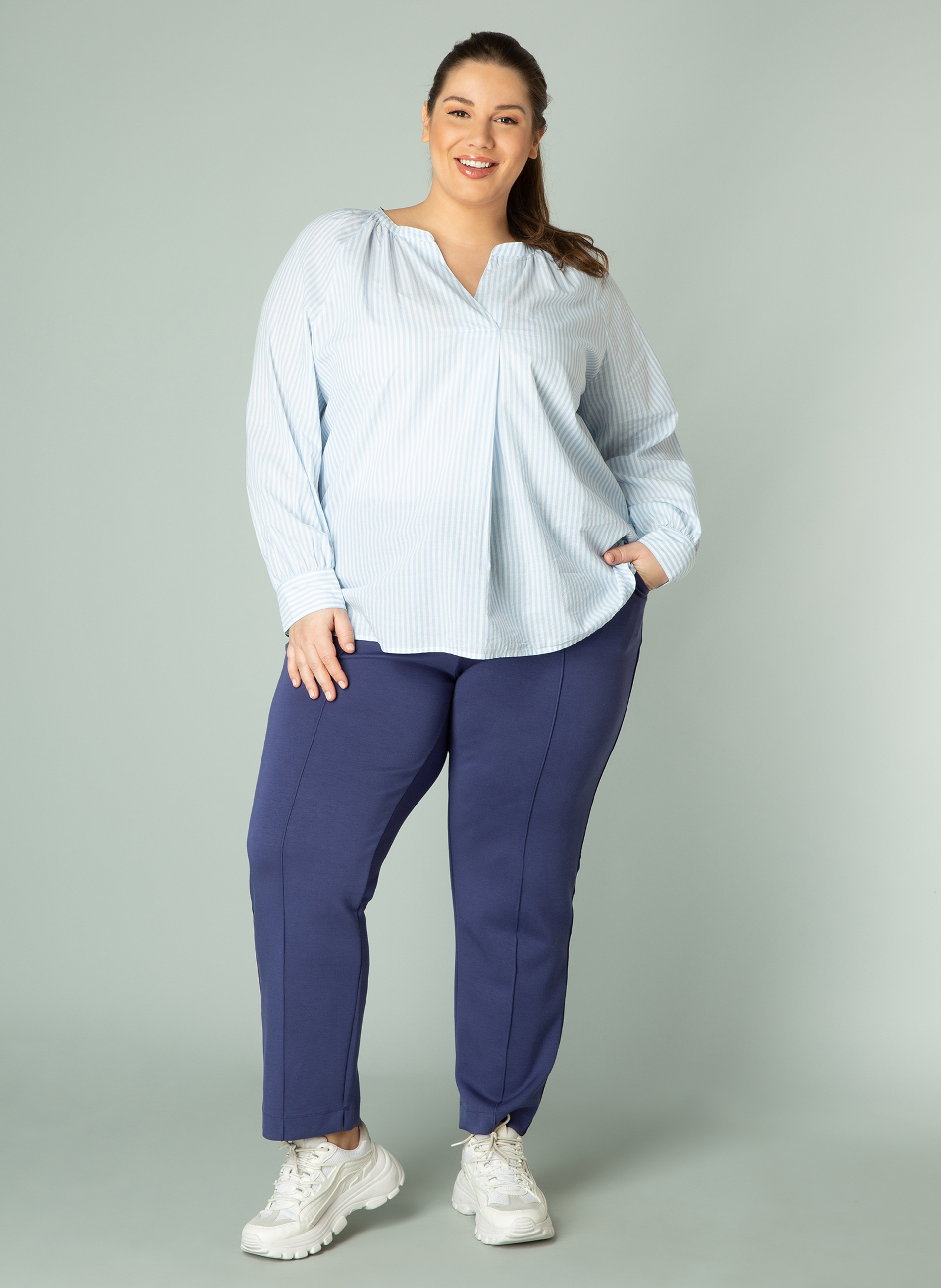 Yest Broek Gryte 28 inch Yest Broek Gryte 28 inch