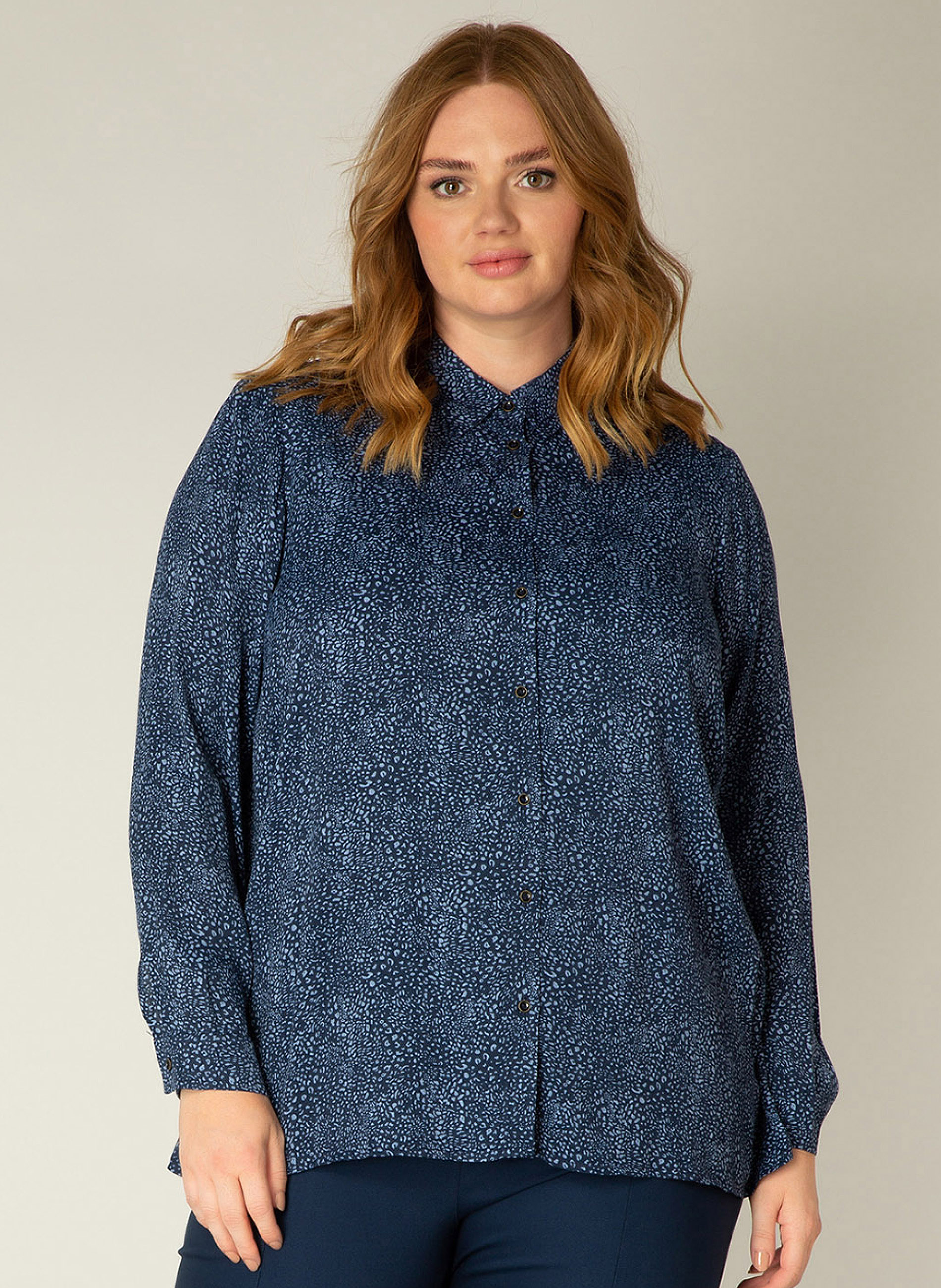 Yesta blouse Valentijn Essential Yesta blouse Valentijn Essential
