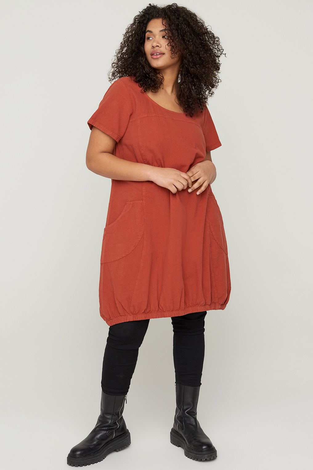 Jurk EASY Zizzi cotton sheeting Jurk EASY Zizzi cotton sheeting