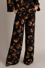 Yest broek Ywinnie