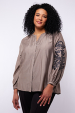 Exxcellent blouse Sharon