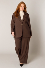 Base Level Curvy blazer Yelena