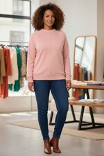 Sweater Romeysa Essential Yest Curve