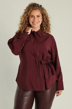 Yest Curve blouse Giselle