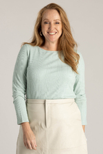 Yest Curve shirt Honorata