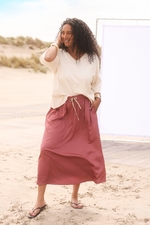 Yest Curve rok Laurine