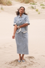 Yest Curve rok Wiebke Essential