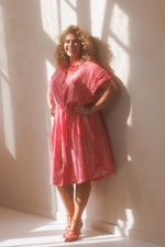 Yest Curve jurk Teuny Essential