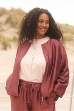 Yest Curve jasje Leni