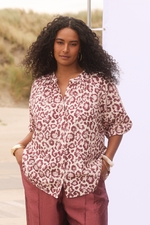 Yest Curve blouse Lior