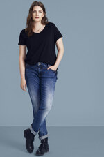 Zizzi jeans SANNA 82cm en 86cm