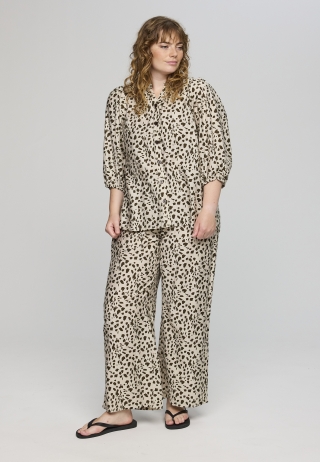Studio blouse Caroline | S263868sand/leopM=46/48&nbsp;