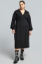 Mat fashion jurk wijde pofmouw | 86017044BLACS=44-46&nbsp;