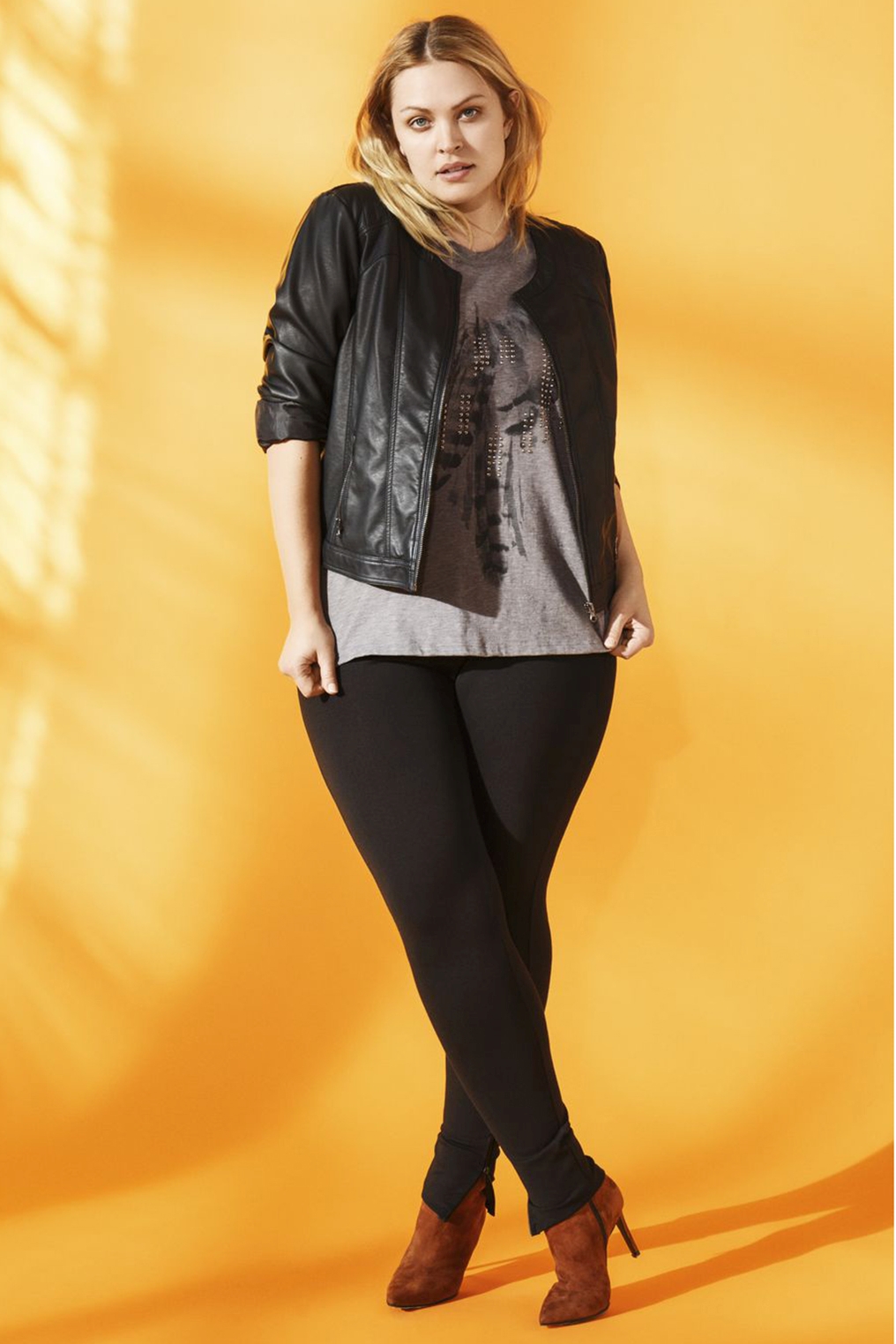 Grote maten Jasje Zizzi imitatie leer kort model | Z99467A Grote maten Jasje Zizzi imitatie leer kort model | Z99467A