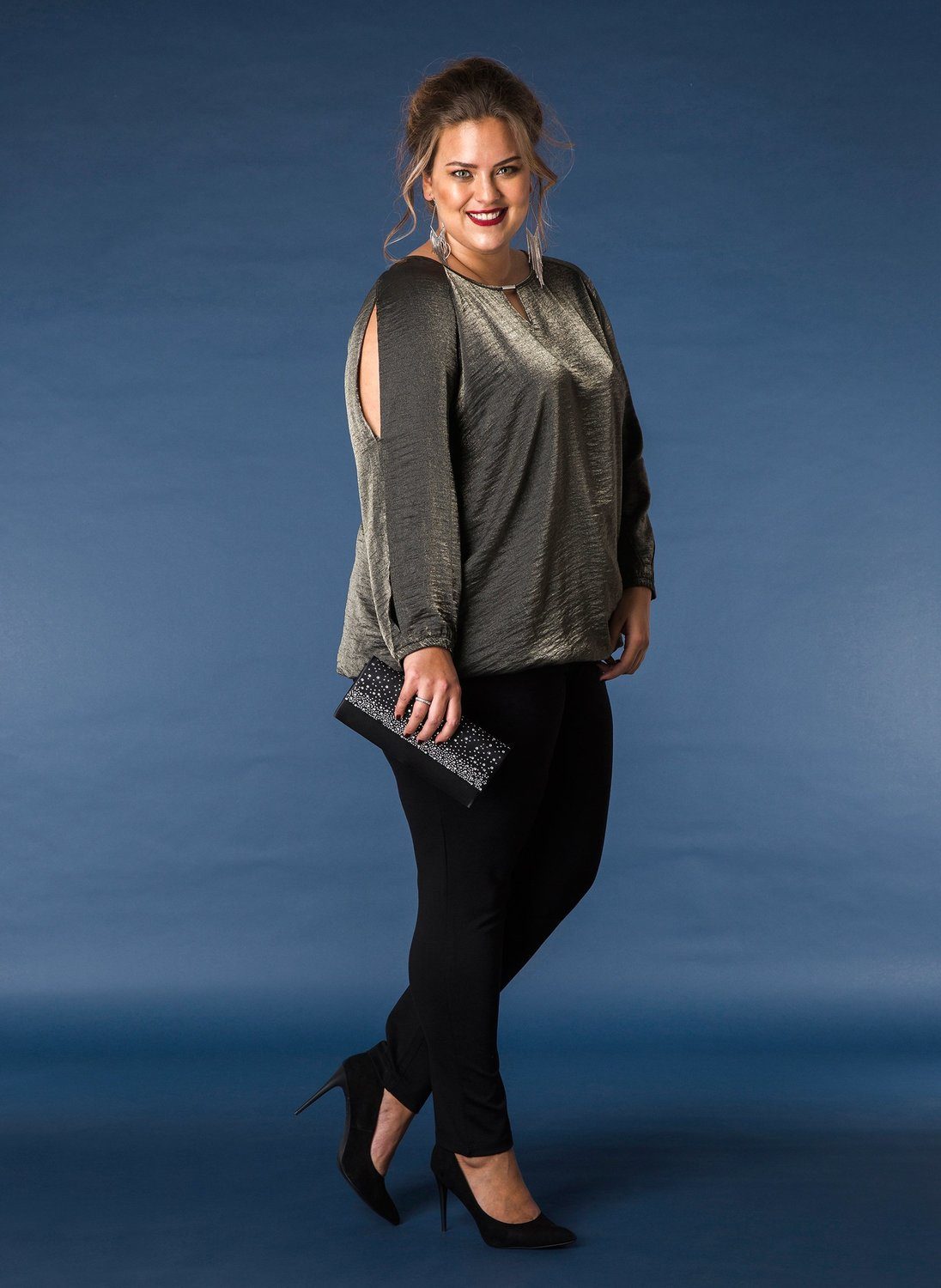 Blouse glans Yesta 66cm Blouse glans Yesta 66cm